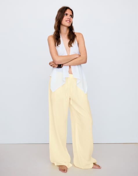 Bershka Tall - Broek van een linnenmix met elastische tailleband in geel - view 1