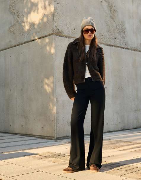 Bershka Tall – Hose in Schwarz mit weitem Bein - view 1