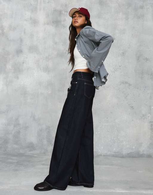 Bershka Tall – Jeans in Blau mit niedrigem Bund und weitem Bein, 3 von 4