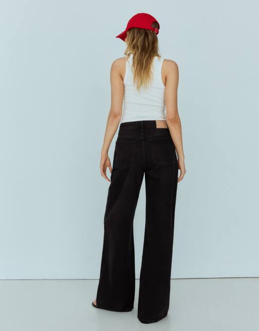 Bershka Tall jeans med brede ben og krydset talje i sort, 2 af 6