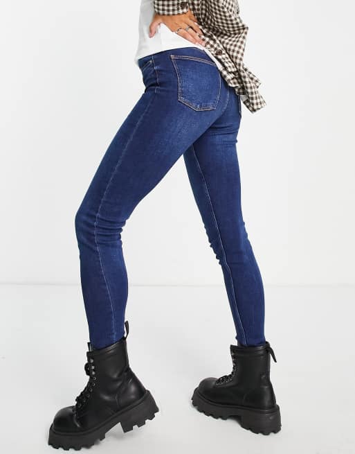 Bershka Tall – Jeans mit hohem Taillenbund und engem Schnitt in Dunkelblau, 2 von 4
