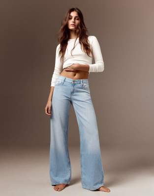 Low Rise Jeans 4