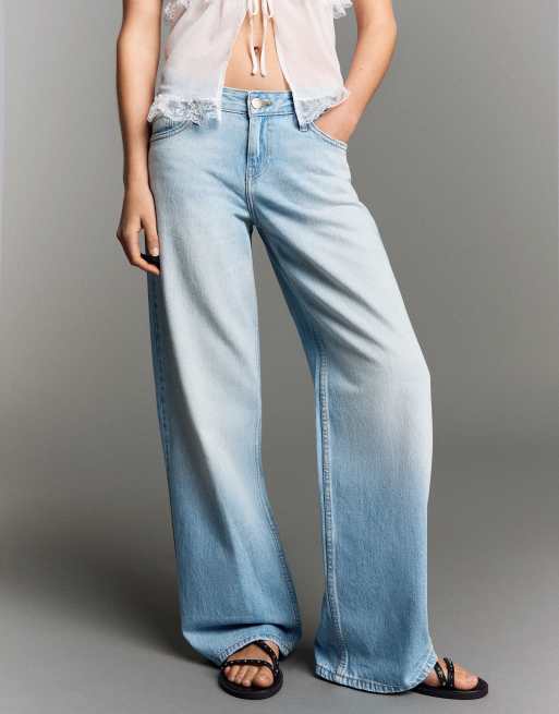 Bershka Tall Low-Rise Straight Jeans in Mittelblau, 4 von 5
