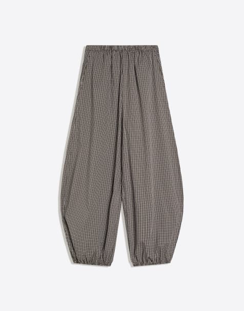 Bershka Tall - Pantalon bloomer en popeline - Kaki - view 1