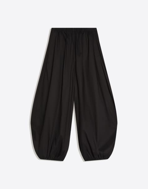 Bershka Tall poplin bloomer trousers in black - view 1