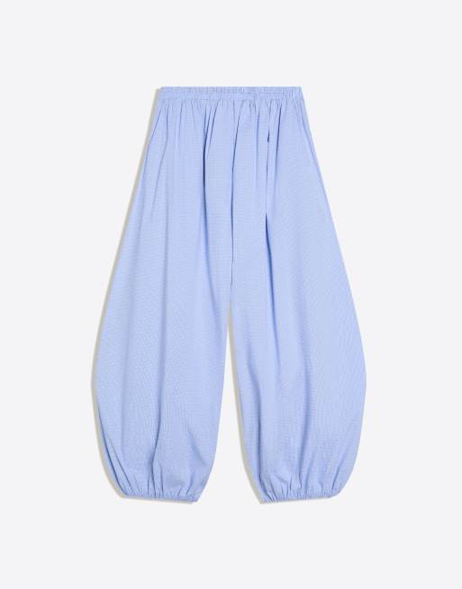 Bershka Tall poplin bloomer trousers in denim blue, 4 of 4