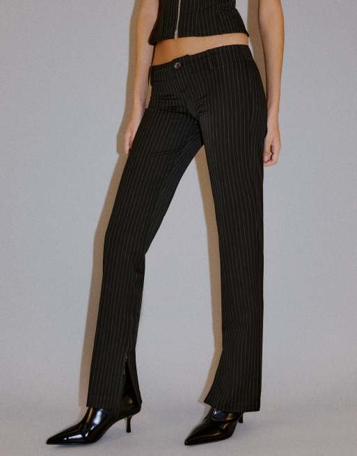 Bershka Tall slim-fit low-rise broek in zwart en wit, 4 van 5