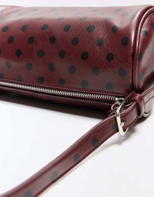 Bershka Tasche in Barrel-Form mit Punkten in Burgunderrot, 2 von 5