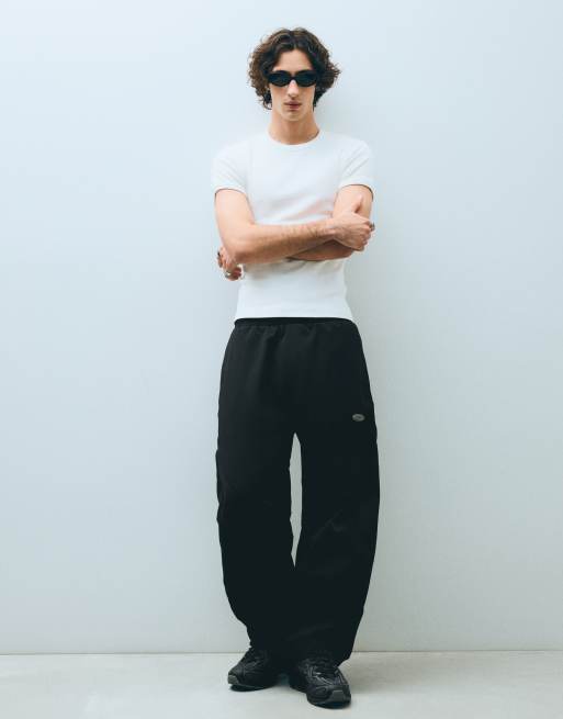 Bershka Technical barrel trousers in black, 2 of 5