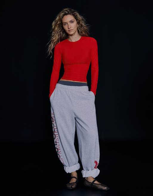 Bershka Technical fabric long sleeve t-shirt in red, 4 of 6