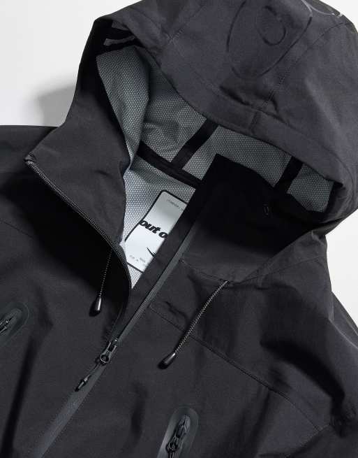 Bershka technische waterdichte Out of Core-jas in zwart, 5 van 6
