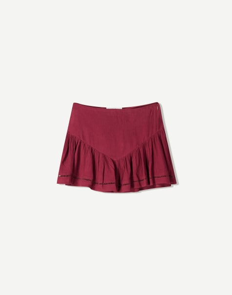 Bershka textured mini skirt in burgundy