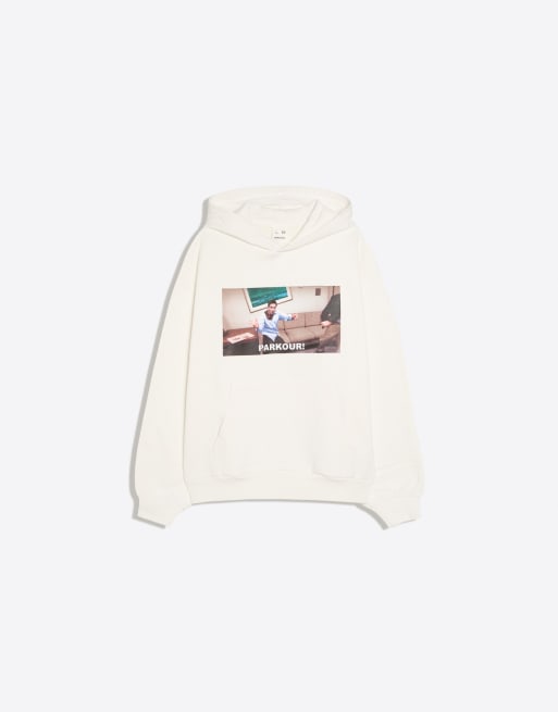 Bershka The office huvtröja i vitt, 5 av 5