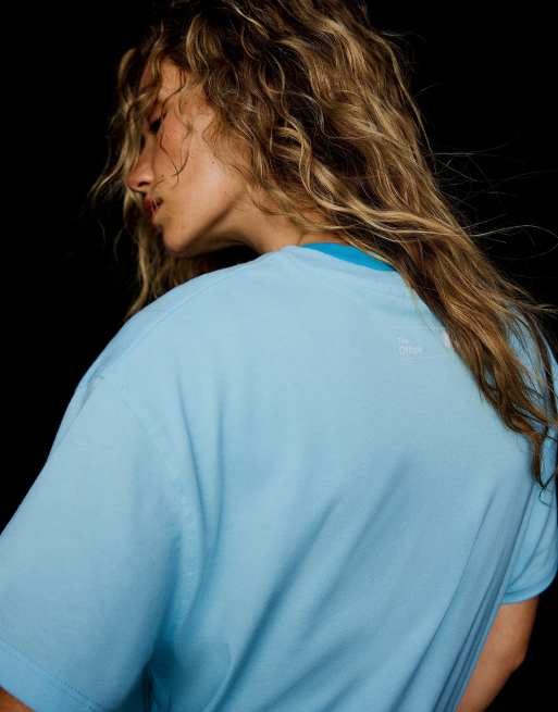 Bershka The office print short sleeve t-shirt in light blu, 4 of 6