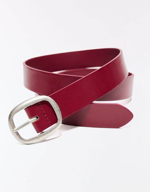 Bershka Thin faux leather belt in burgundy, 2 of 5