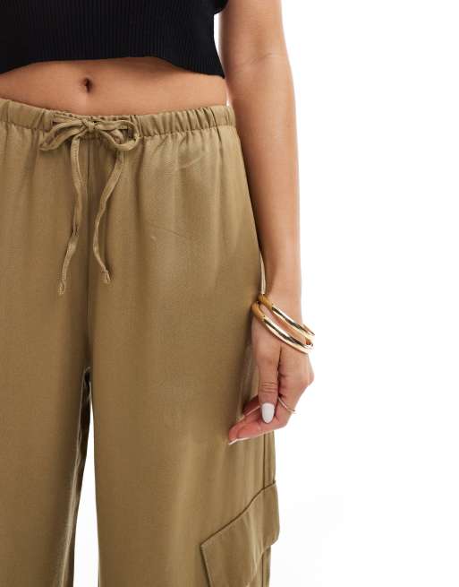 Bershka tie waist utility wide leg trousers in khaki, 4 of 5