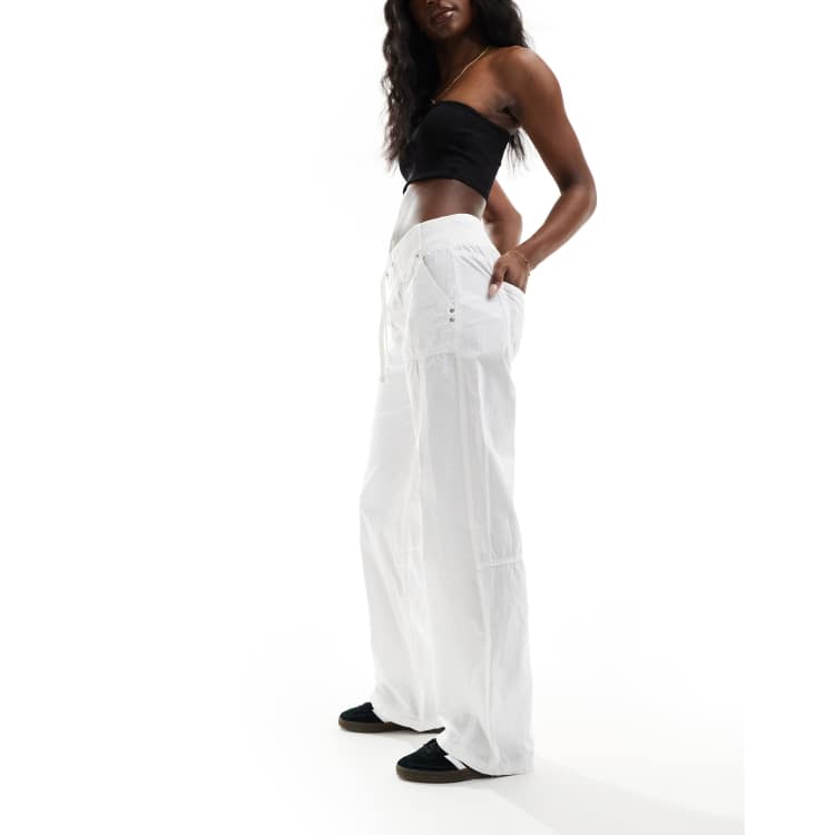 206427112-1-white?$n_750w$&wid