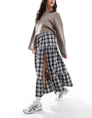 Bershka Bershka tiered maxi skirt in black and white check