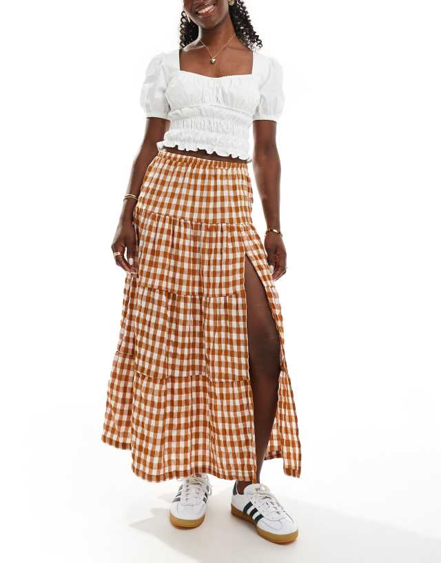 Bershka - tiered maxi skirt in brown check