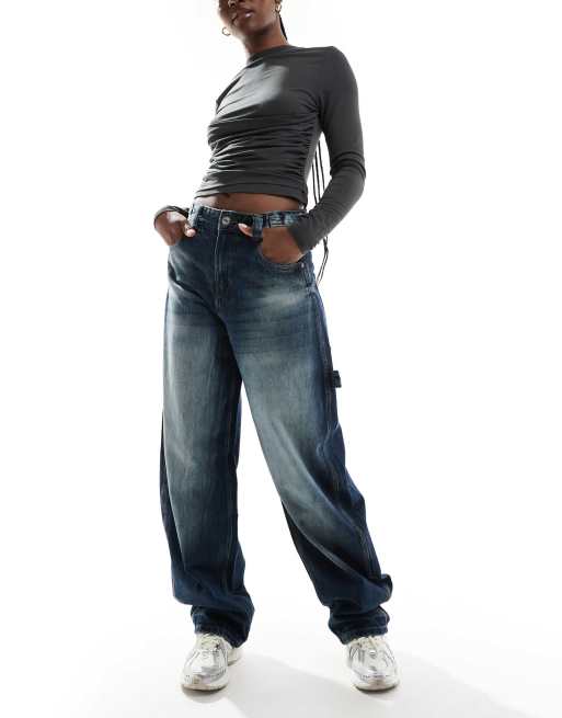 Bershka - Timmermansjeans met verstelbare taille met acid wash in blauw