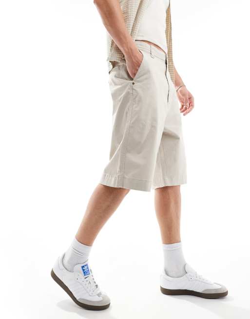Bershka - Timmermansshort in skaterstijl in zandkleur