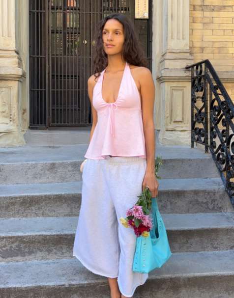 Bershka - Top allacciato al collo in lino rosa con laccetti - view 1