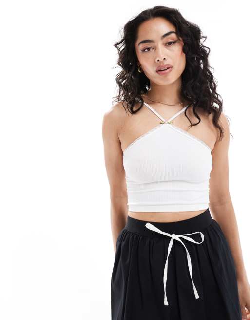 Bershka - Top écru allacciato al collo con bordi in pizzo