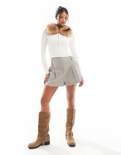 Bershka - Top in maglia écru con colletto in pelliccia sintetica e zip, 4 di 4