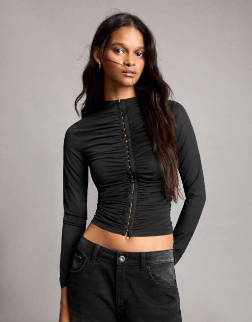 Bershka top in tulle arricciato a maniche lunghe nero, 3 di 6