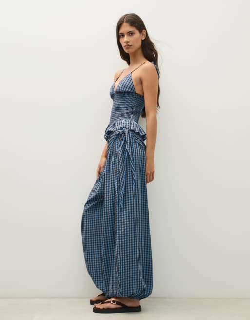 Bershka top med smockede stropper i denimblå, 4 af 5