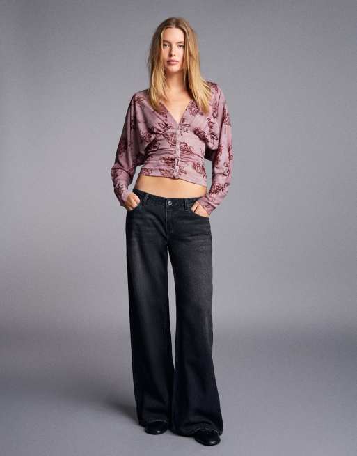Bershka top met lange mouwen, gerimpeld en met flockprint in roze, 4 van 5