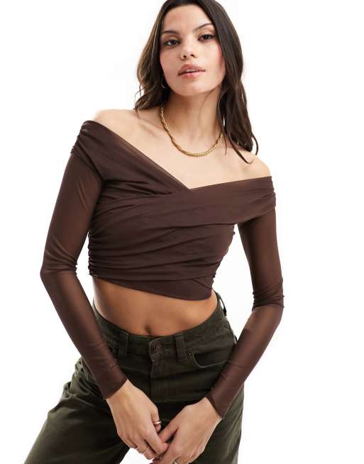 Bershka - Top van mesh met bardothals in chocoladebruin