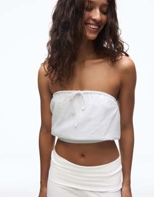 Bershka - Trägerloses Oberteil in Weiß mit Leinenanteil