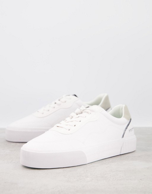 Bershka trainer in white with black and beige detailing