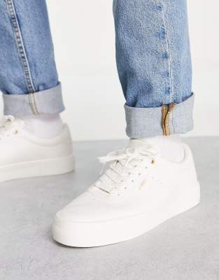 Bershka trainer in white | ASOS