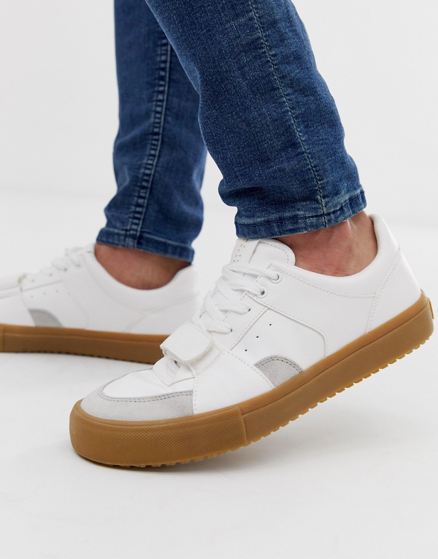 Bershka trainer with gum sole in white