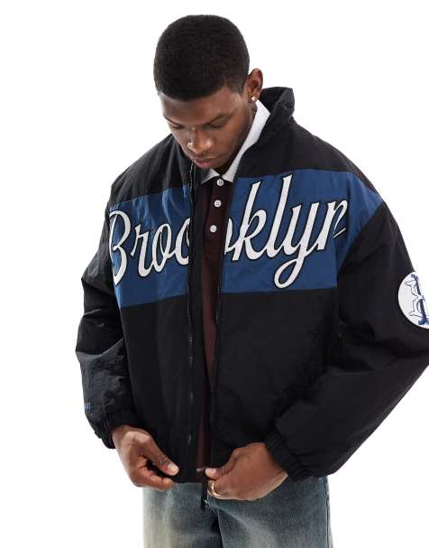Bershka – Trainingsjacke aus Nylon in Schwarz mit „Brooklyn“-Print - view 1