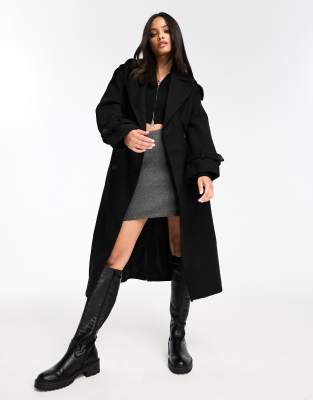 Bershka - Trenchcoat aus Wolle in Schwarz