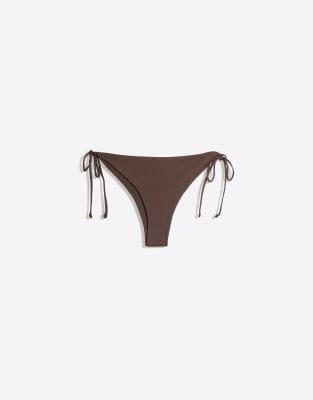 Bershka - Triangel-Bikinihose in Braun-Brown