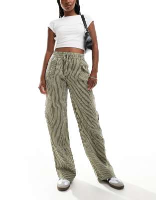 utility pocket tie waist wide leg pants in khaki stripe-Green