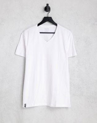 Bershka v-neck t-shirt in white