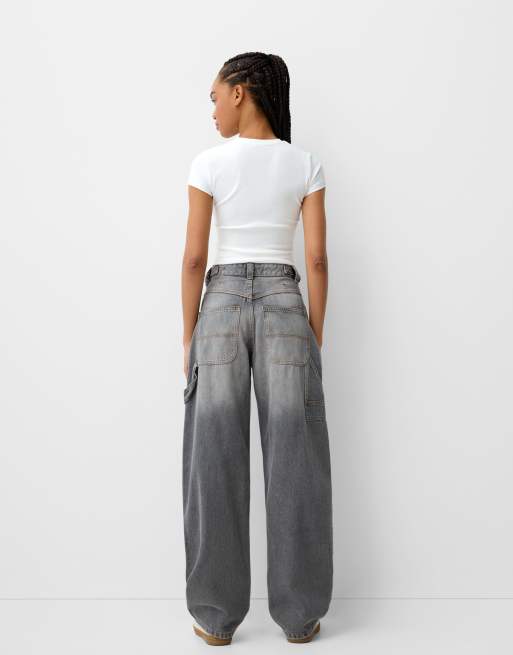 Bershka – Verstellbare Balloon-Fit-Carpenterjeans in Hellgrau, 2 von 4