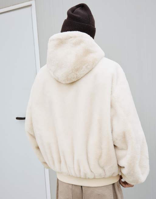 Bershka Veste à capuche en fausse fourrure Écru ASOS