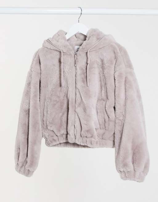 Veste fausse best sale fourrure bershka