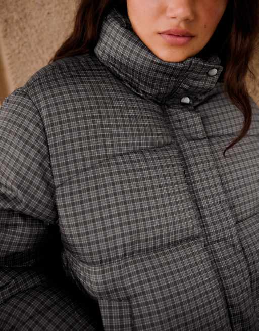 Bershka veste matelassée oversize à carreaux marron, 3 de 6