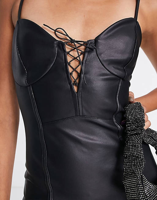 Asos Donna Abbigliamento Vestiti Vestiti sexy Vestito corto a corsetto con spalline sottili in pelle sintetica nera 