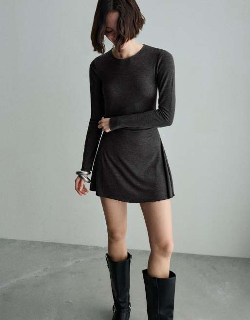 Bershka - Vestito corto grigio e nero con dettagli arricciati