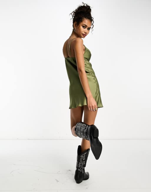Bershka - Vestito corto in raso kaki allacciato sul davanti, 4 di 4