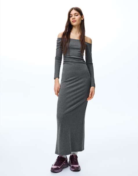 Bershka - Vestito lungo con scollo alla Bardot morbido al tatto grigio chiaro - view 1