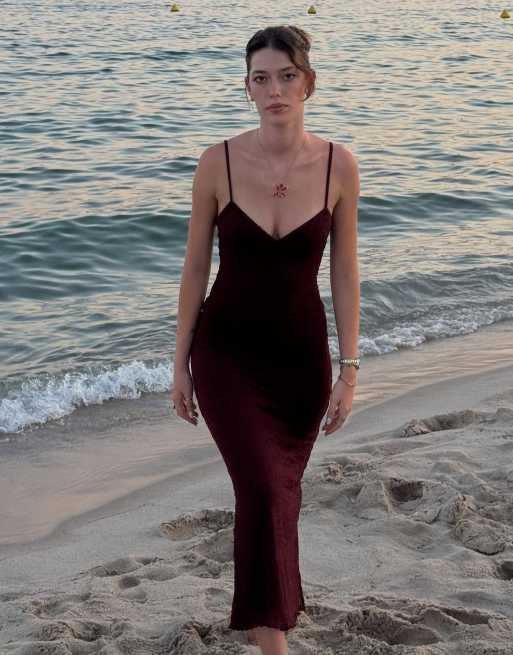 Bershka - Vestito midi con spalline sottili in pizzo bordeaux, 3 di 5